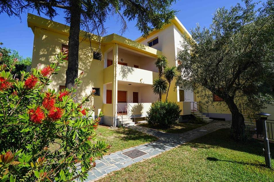 Apulia Hotel Sellia Marina Extérieur photo